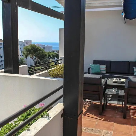 Beautiful Flat In Puerto Banus With Sea Views *