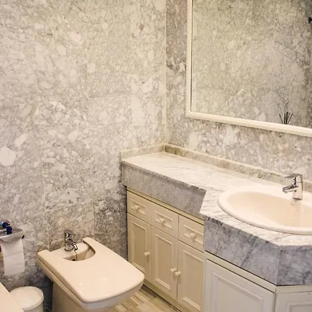 Beautiful Flat In Puerto Banus With Sea Views * Marbella