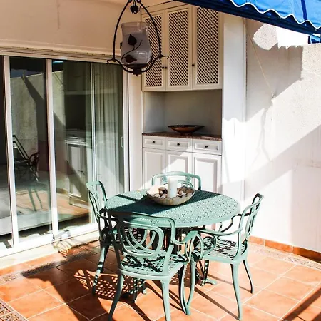 Beautiful Flat In Puerto Banus With Sea Views